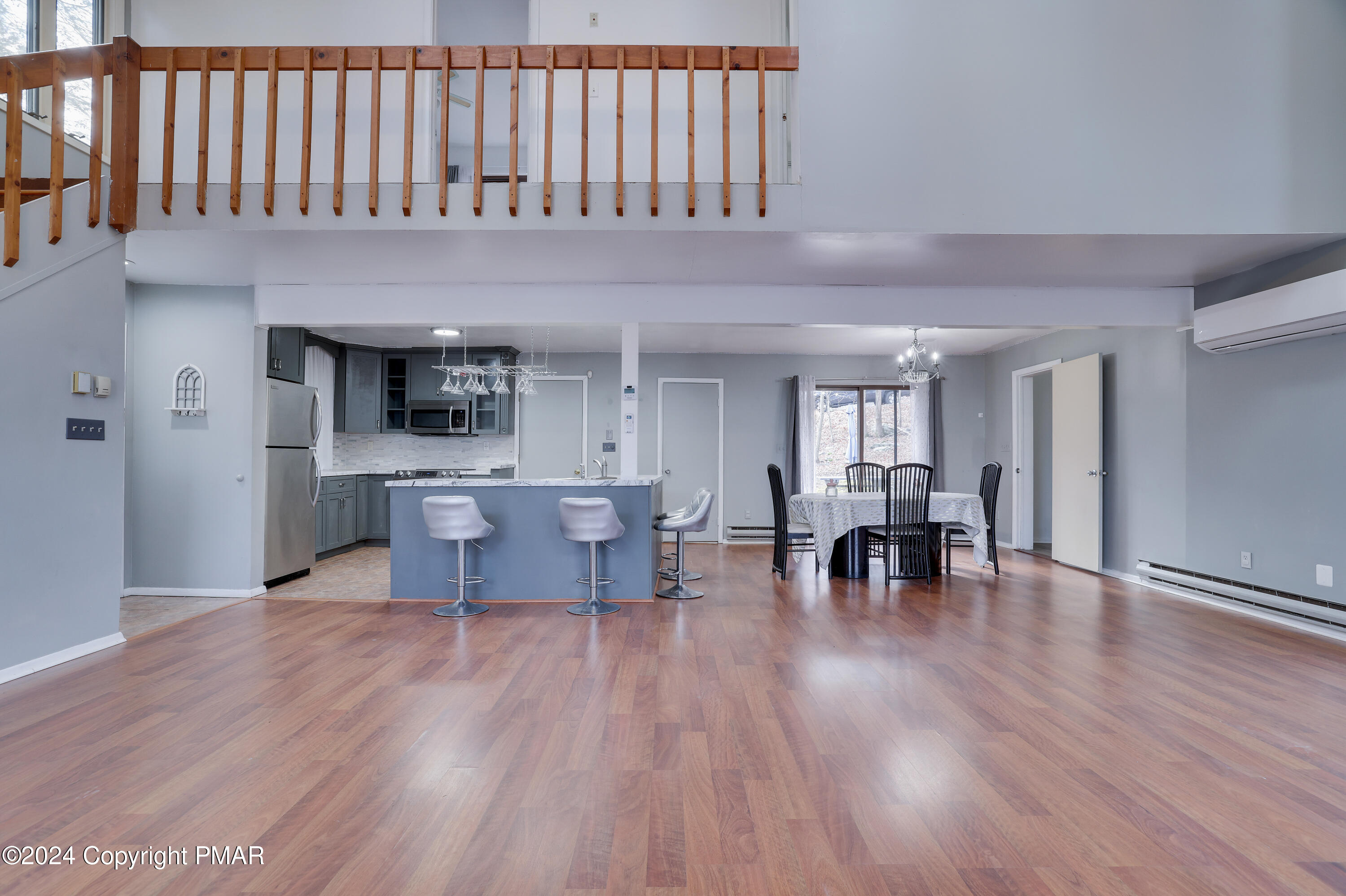 2237 Southport Drive Bushkill, PA 18324 - Photo 6 of 27 Main floor