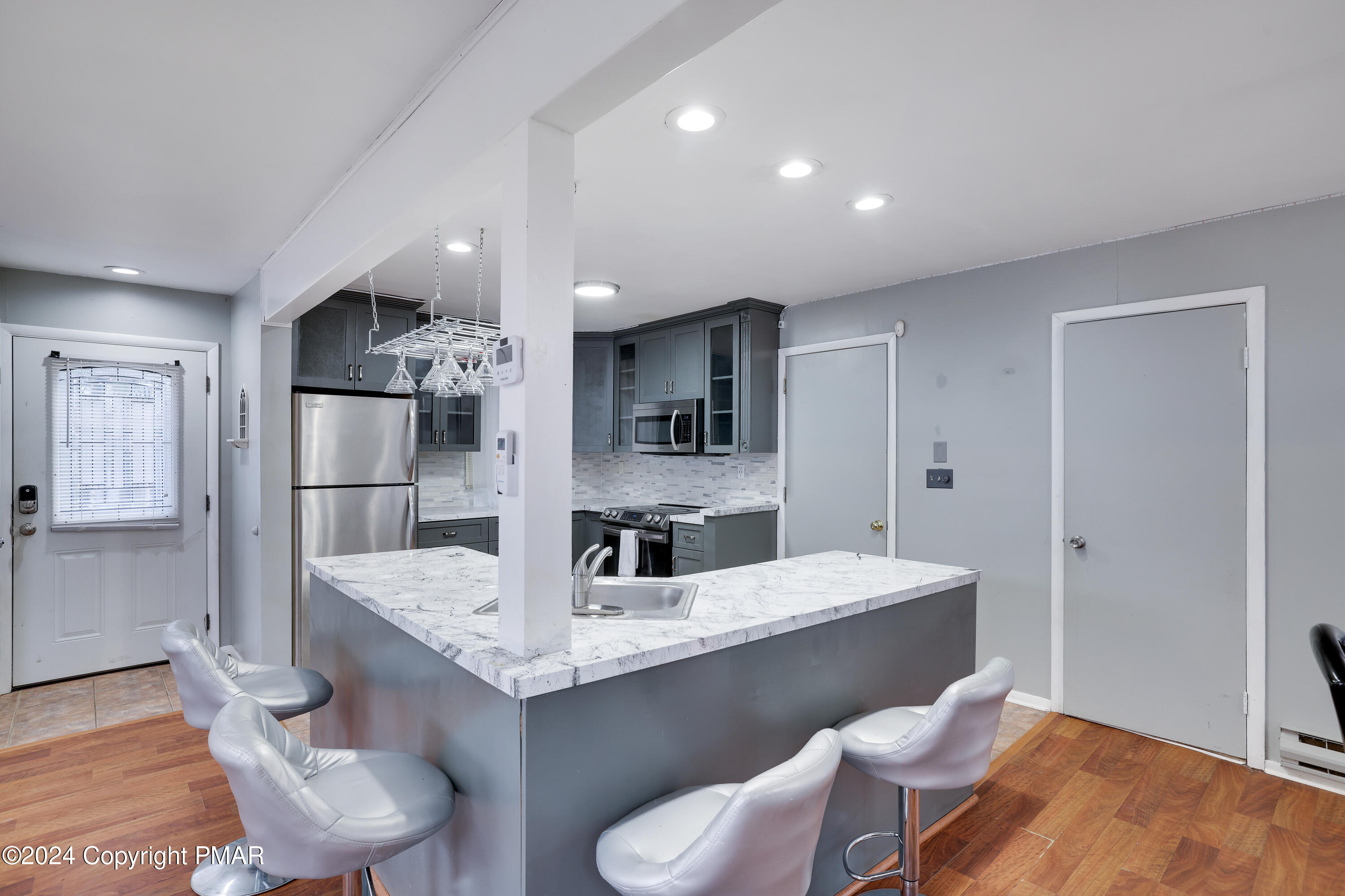 2237 Southport Drive Bushkill, PA 18324 - Photo 7 of 27 Kitchen