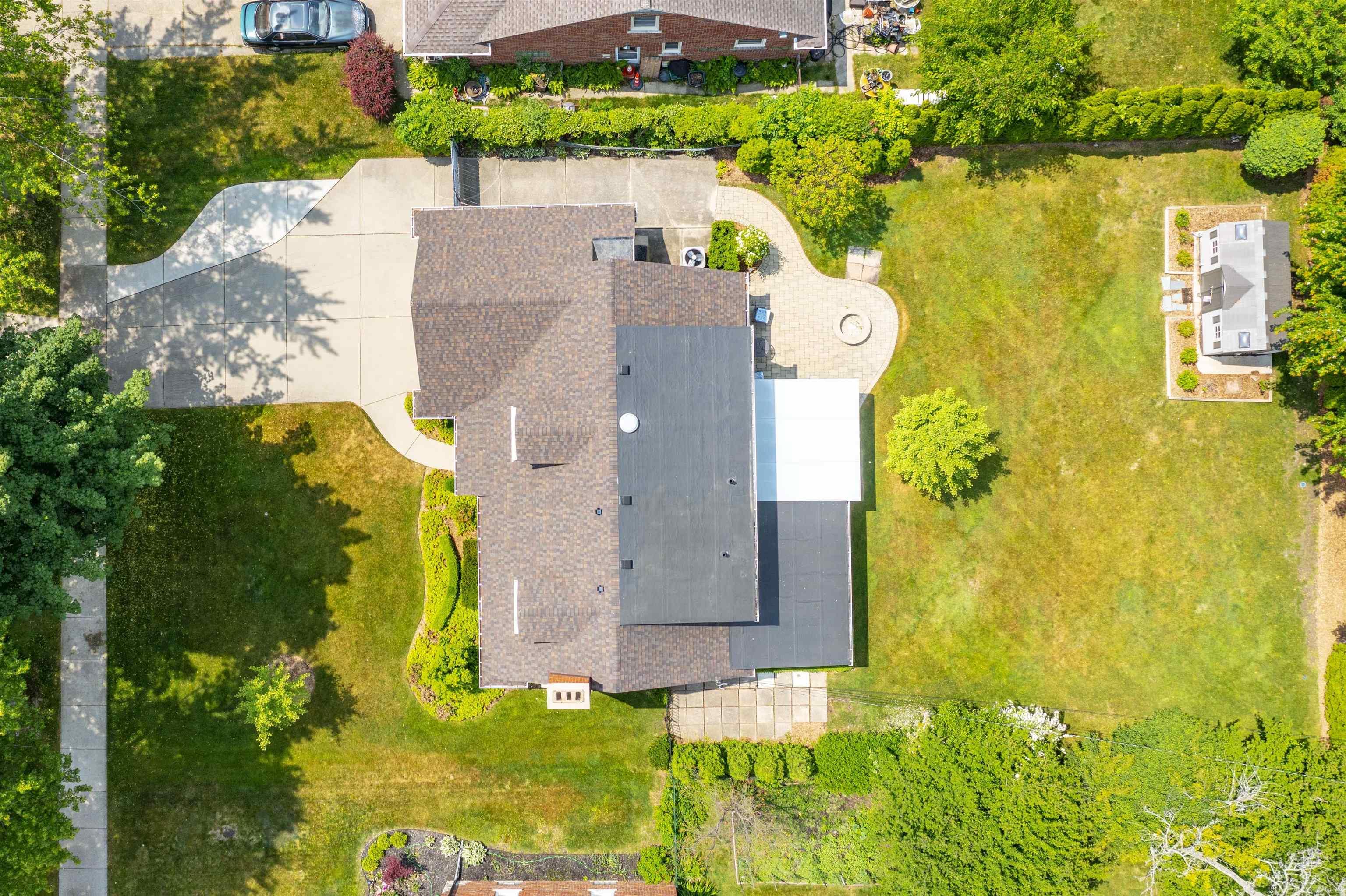70 Hampton Road Grosse Pointe Shores, MI 48236 - Photo 50 of 56