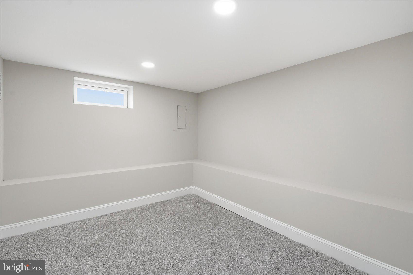 825 Martin Road Essex, MD 21221 - Photo 30 of 37