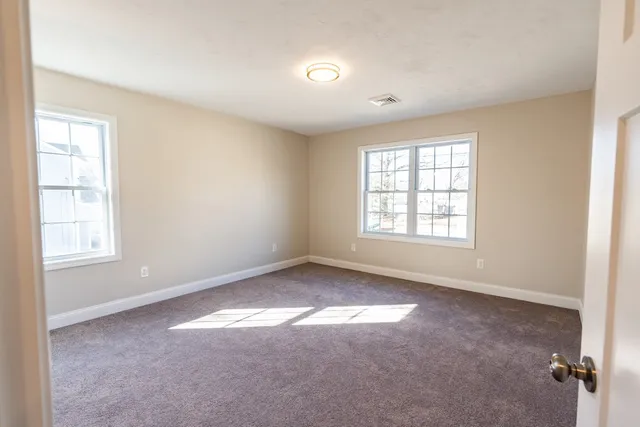 $3,600 | 100 Brentwood Avenue, Warwick, RI 02886