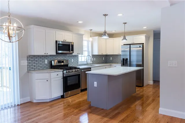 $3,600 | 100 Brentwood Avenue, Warwick, RI 02886