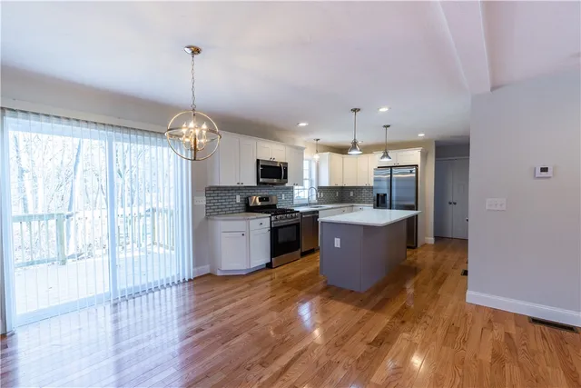 $3,600 | 100 Brentwood Avenue, Warwick, RI 02886