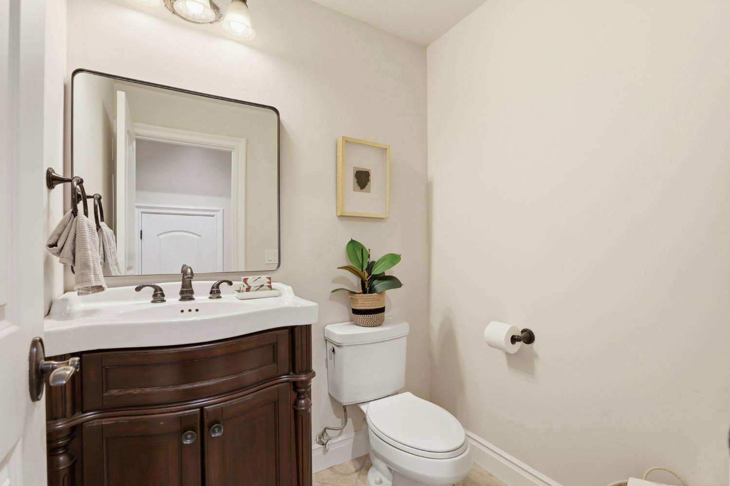 3604 Agneta Court Elk Grove, CA 95758 - Photo 20 of 72