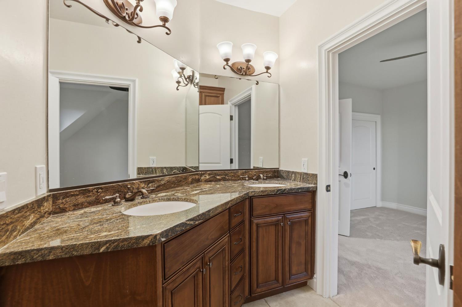 3604 Agneta Court Elk Grove, CA 95758 - Photo 39 of 72