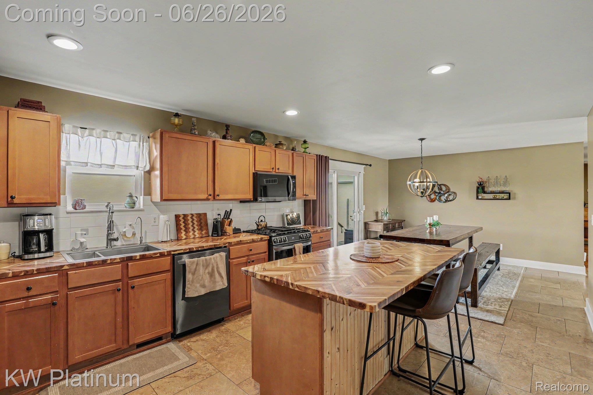 5419 Brown Road Avoca, MI 48006 - Photo 10 of 25 008_file_8817.jpg