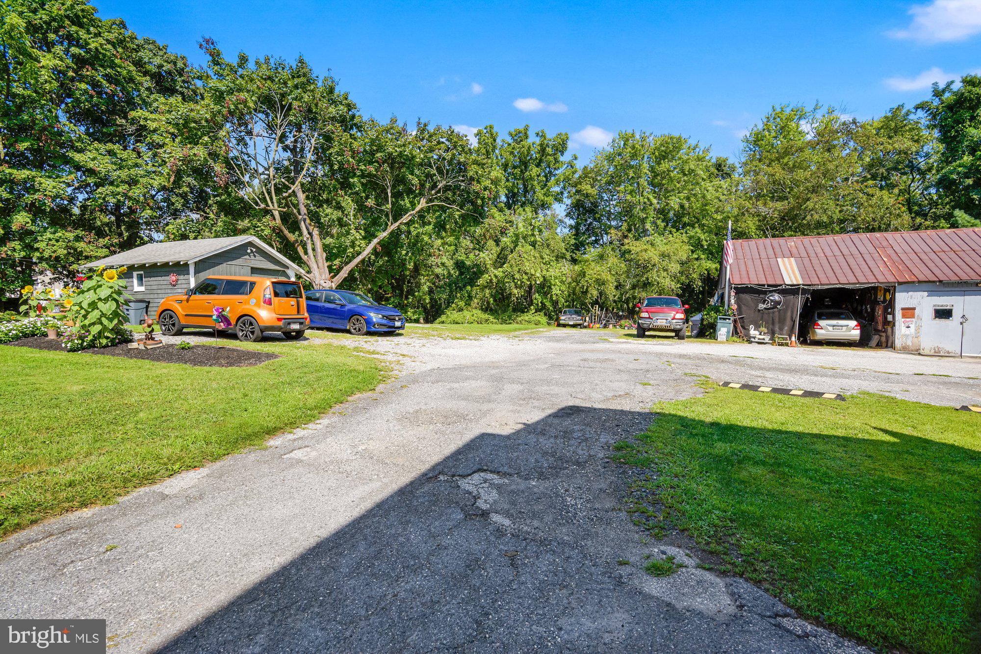 538 Monkton Road Monkton, MD 21111 - Photo 17 of 17 Parking available in front and back.