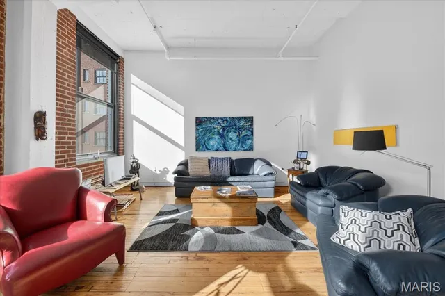 $175,000 | 1010 St Charles Street, Unit 904, St. Louis, MO 63101