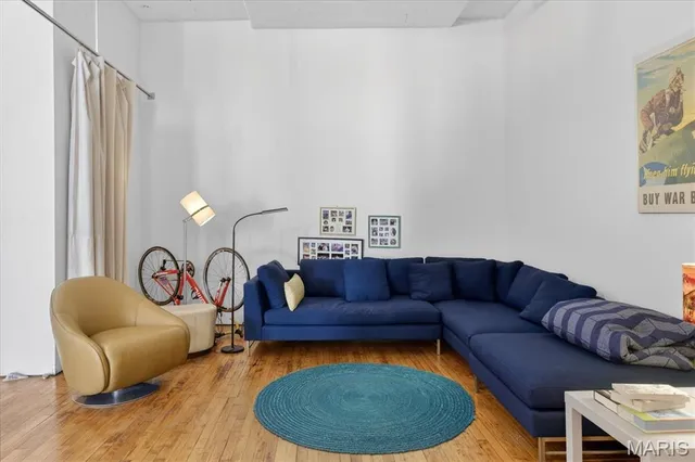 $175,000 | 1010 St Charles Street, Unit 904, St. Louis, MO 63101