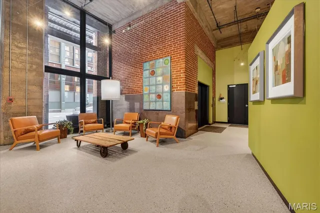 $175,000 | 1010 St Charles Street, Unit 904, St. Louis, MO 63101