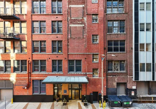 $175,000 | 1010 St Charles Street, Unit 904, St. Louis, MO 63101