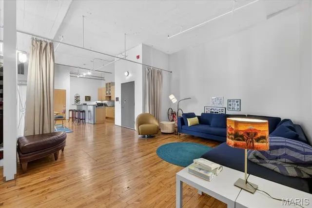 $175,000 | 1010 St Charles Street, Unit 904, St. Louis, MO 63101