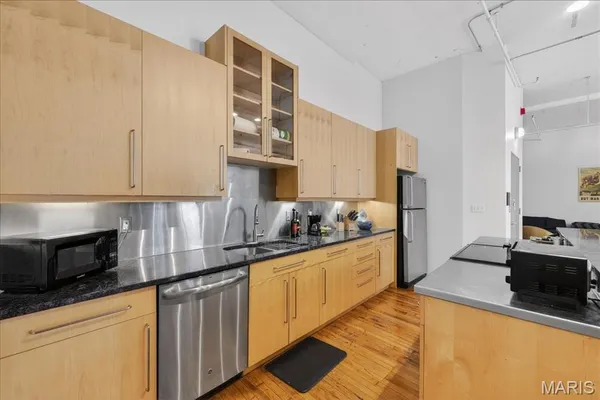 $175,000 | 1010 St Charles Street, Unit 904, St. Louis, MO 63101