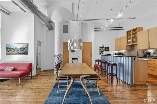 $175,000 | 1010 St Charles Street, Unit 904, St. Louis, MO 63101