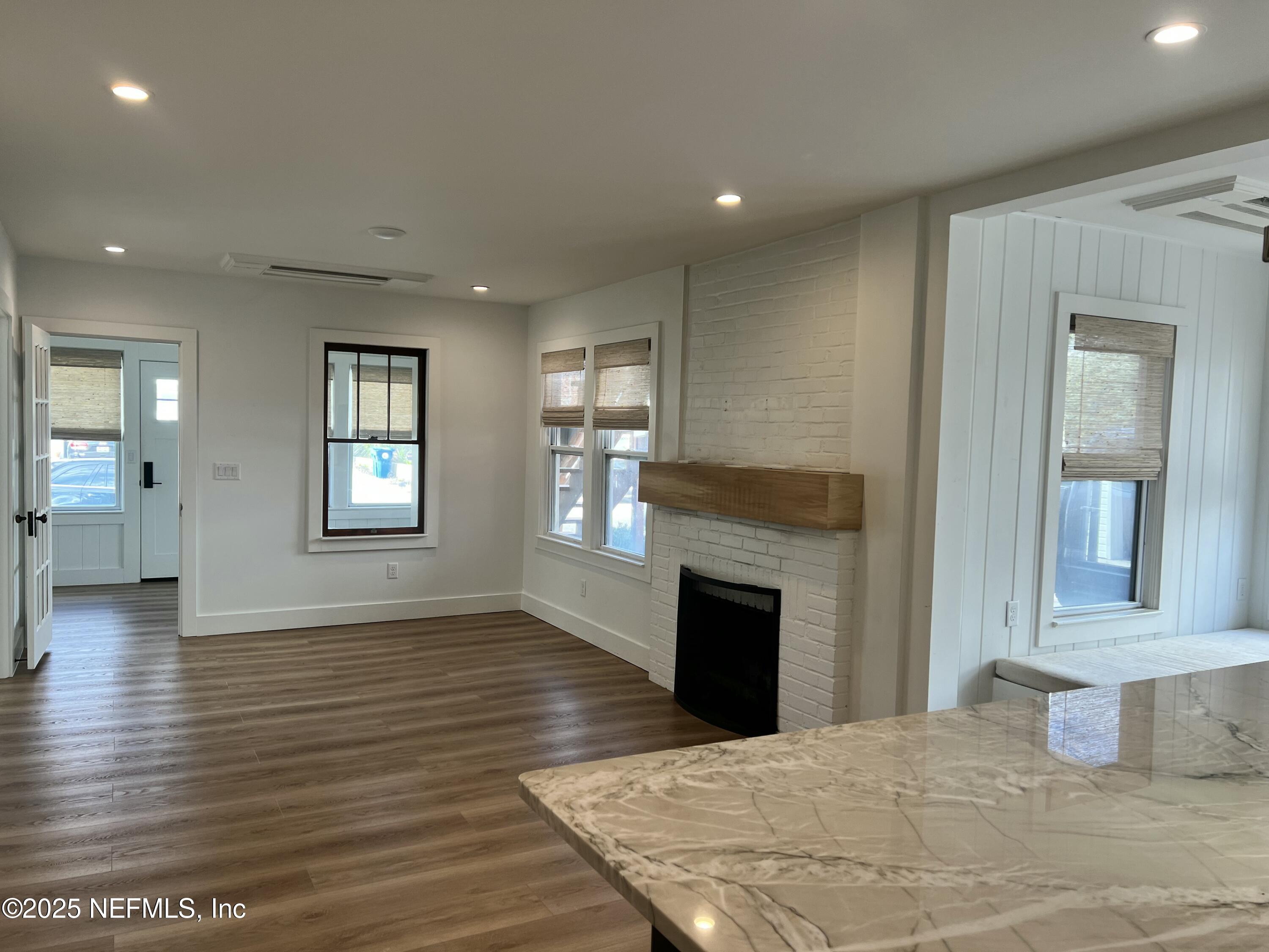 201 Hopkins Street Neptune Beach, FL 32266 - Photo 4 of 12 201 Hopkins Main Room