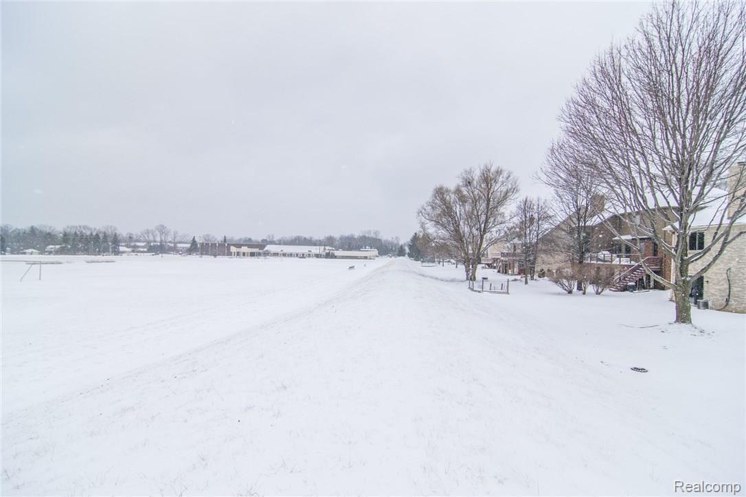 3149 Courtfield Drive Rochester, MI 48309 - Photo 55 of 58 DSC_1381.jpg