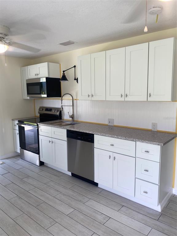 302 Adele Street Edgewater, FL 32132 - Photo 9 of 23