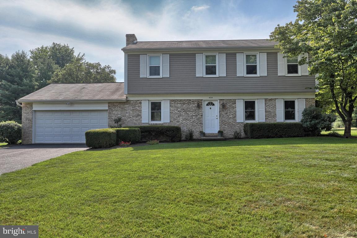 434 Coach House Lane Lititz, PA 17543 - Photo 1 of 34 Gallery Image 1