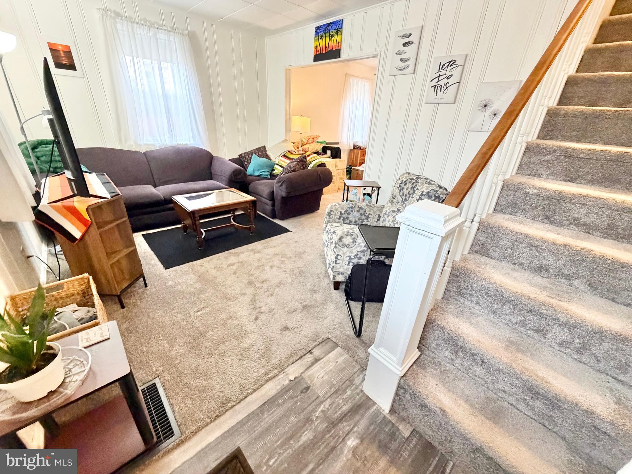 817 Woodlane Road Westampton, NJ 08060 - Photo 14 of 35 Living Room