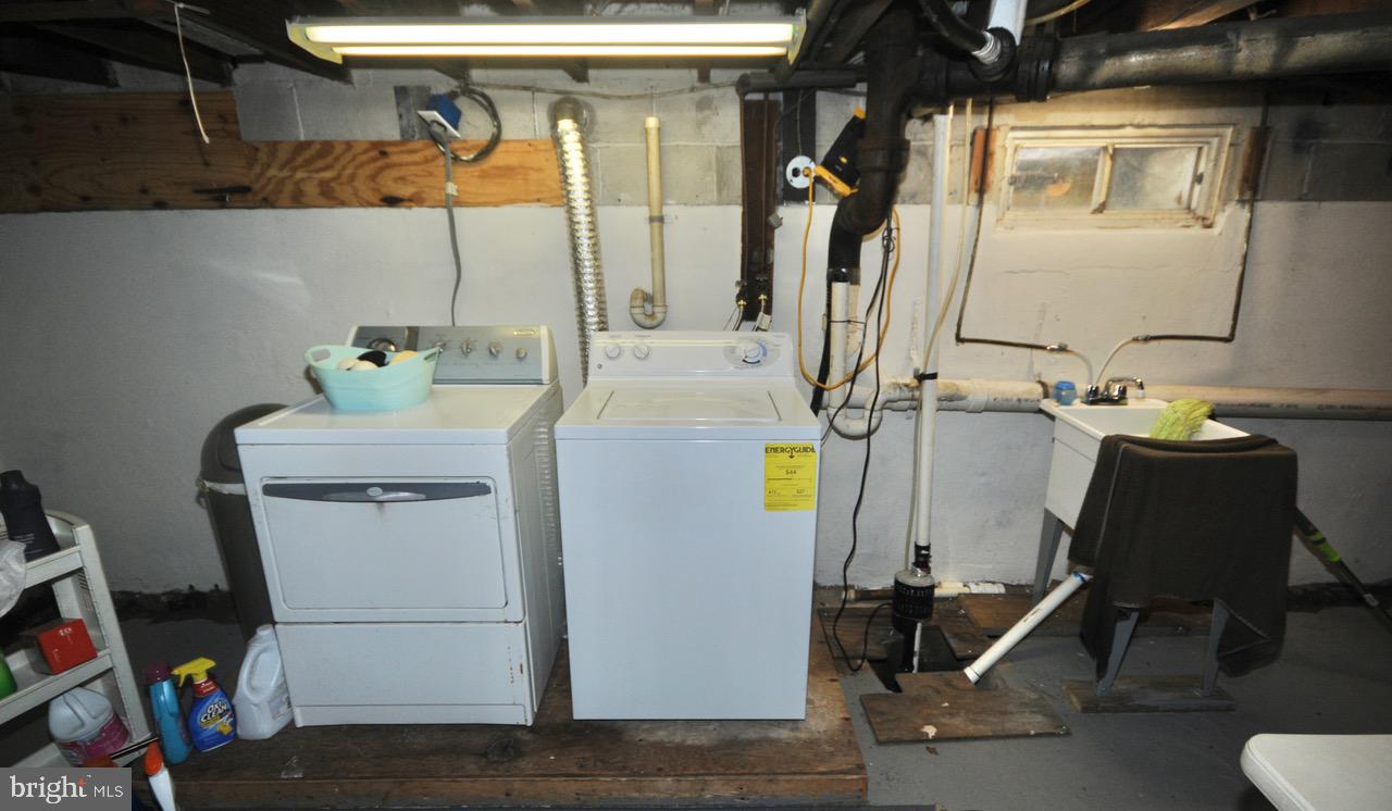 817 Woodlane Road Westampton, NJ 08060 - Photo 23 of 35 Basement Laundry