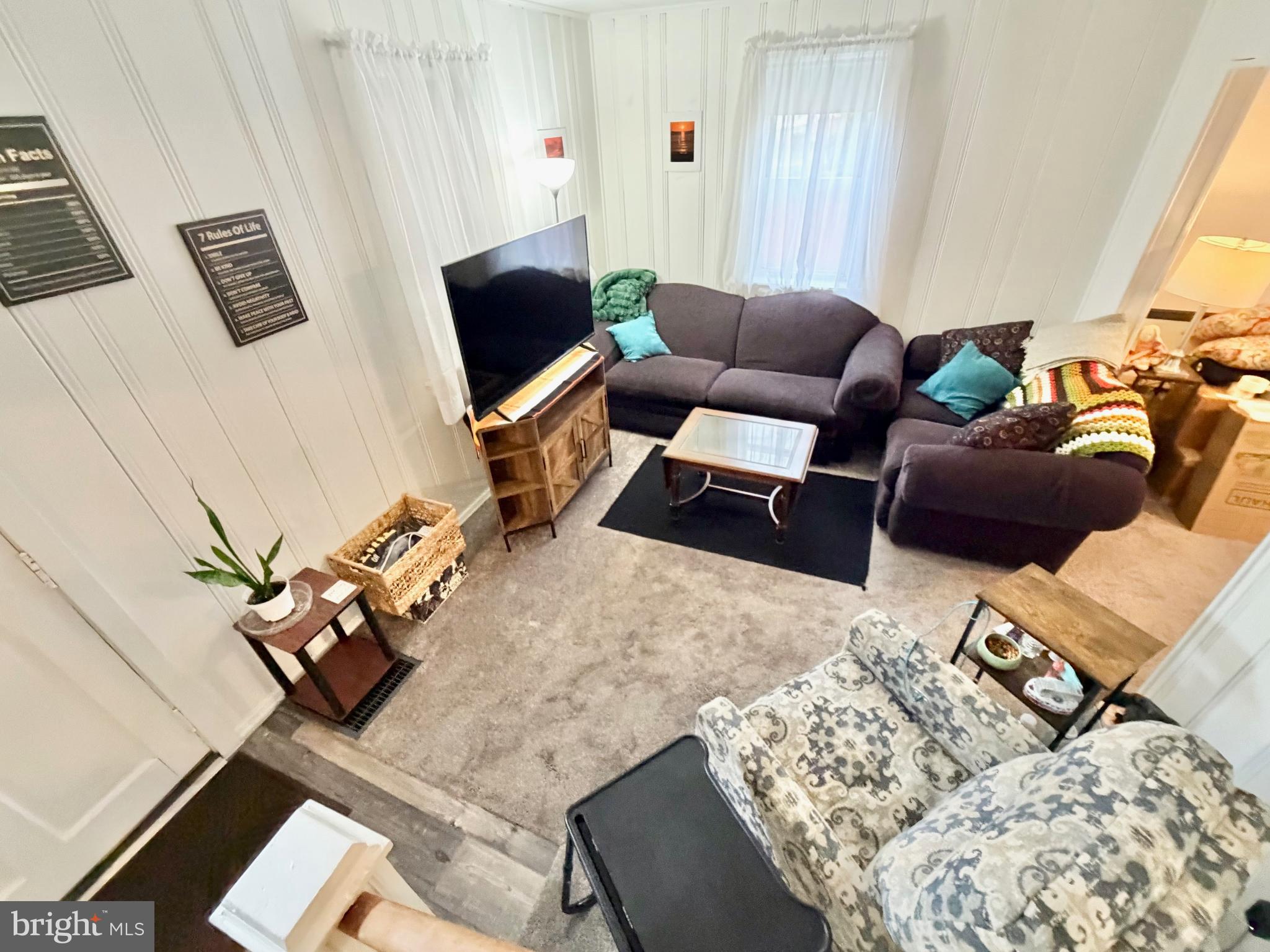 817 Woodlane Road Westampton, NJ 08060 - Photo 4 of 35 Living Room