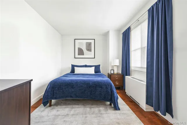 $668,000 | 77 East 12th Street, Unit 17K | Greenwich Village
