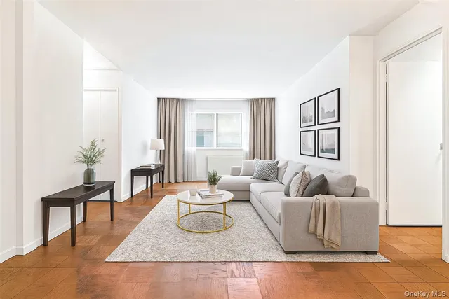 $668,000 | 77 East 12th Street, Unit 17K | Greenwich Village