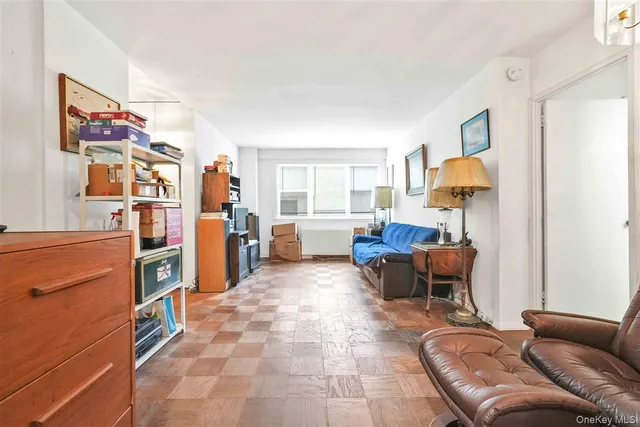 $668,000 | 77 East 12th Street, Unit 17K | Greenwich Village