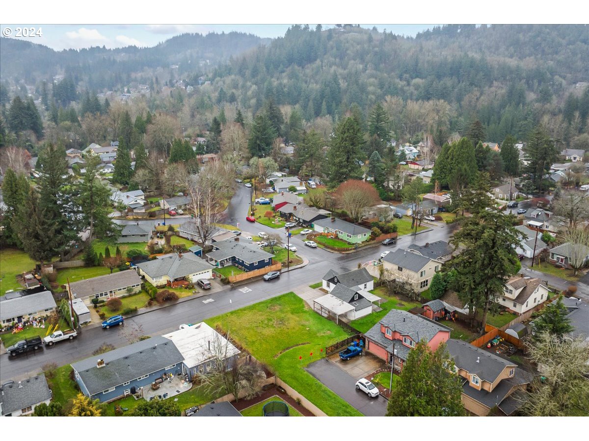 711 Southeast 5th Street Gresham, OR 97080 - Photo 44 of 44 a view of a city