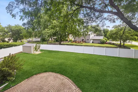 $550,000 | 6155 Ivy Drive, Lisle, IL 60532