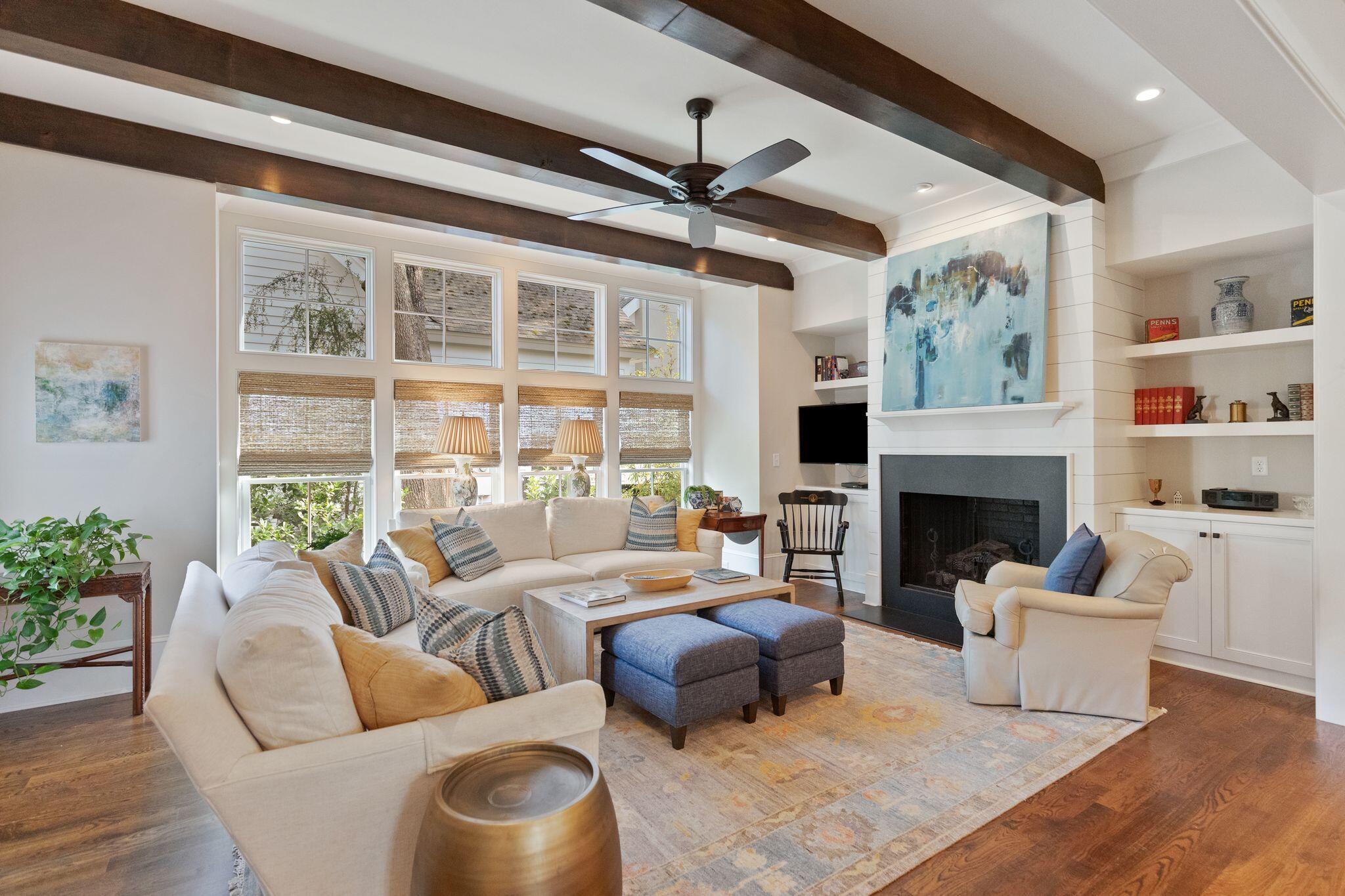 43 Joggling Street Mount Pleasant, SC 29464 - Photo 10 of 48 WHAT A WARM & INVITING FAMILY ROOM