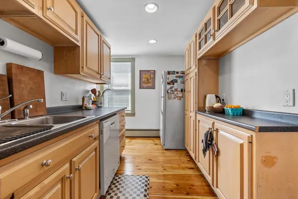 $2,595 | 9 Hodges Court, Unit 2, Salem, MA 01970