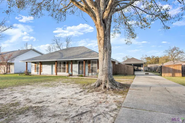 $289,000 | 14223 Haverhill Avenue, Pride, LA 70770