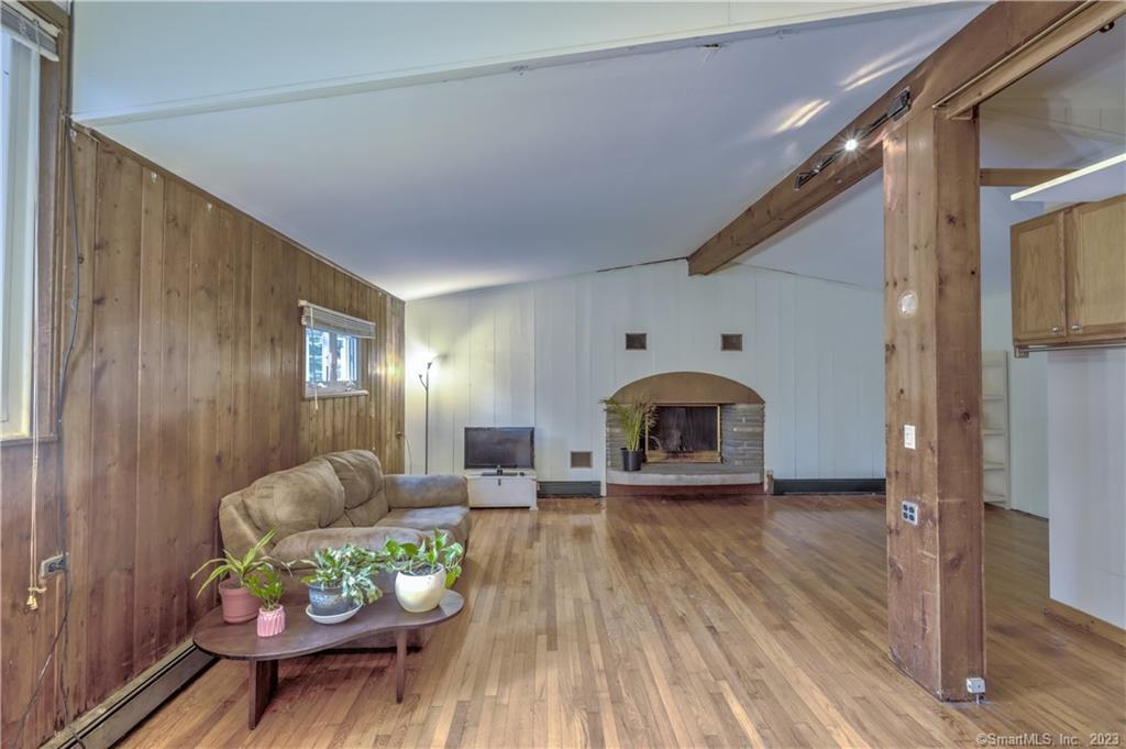 38 Hawleyville Road Newtown, CT 06470 - Photo 3 of 10