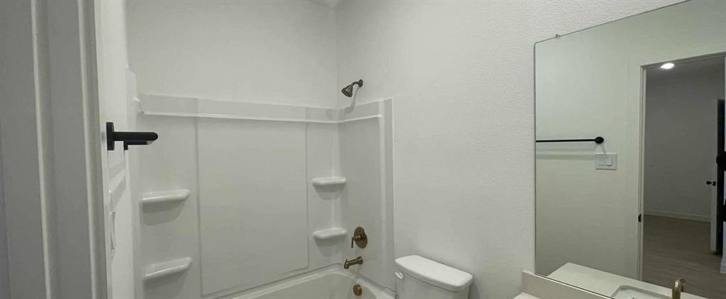 1616 Abbott Crk Road Celina, TX 75009 - Photo 9 of 25 Bathroom 3 Construction Progress