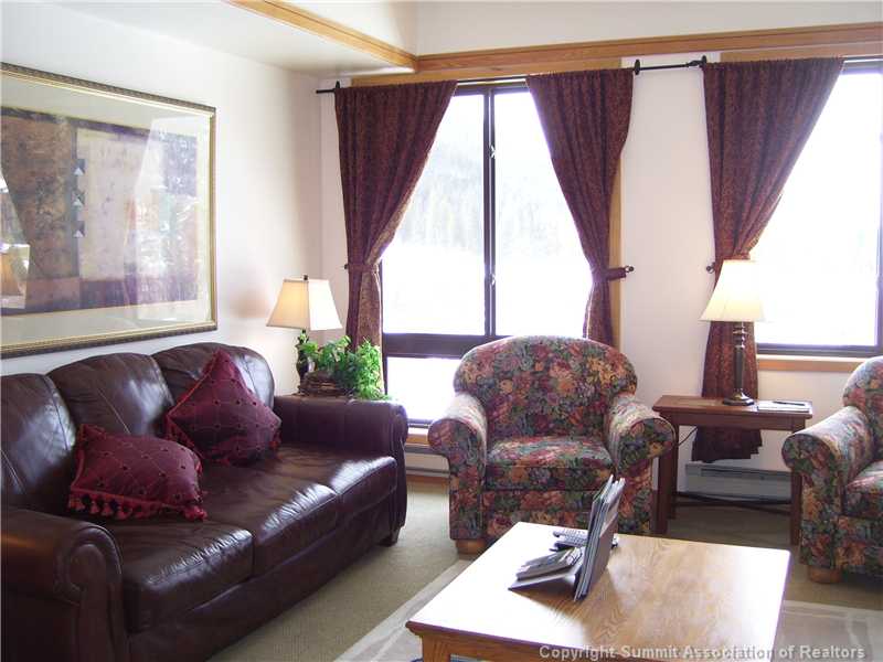 1211 West Keystone Road, Unit 2752 Keystone, CO 80435 - Photo 5 of 15 Living Room.