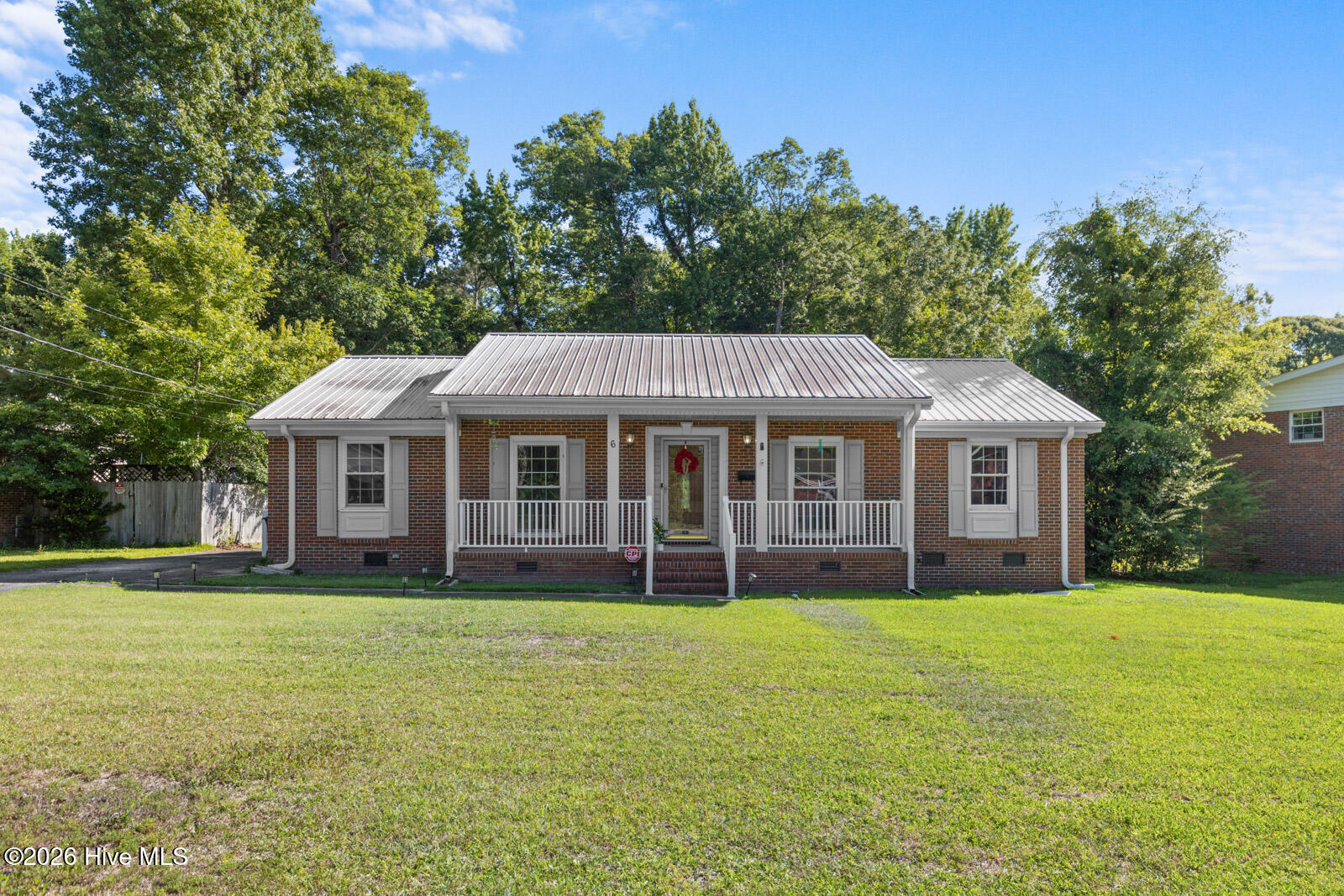 6 Laran Road Jacksonville, NC 28540 - Photo 3 of 41 Metal Roof !