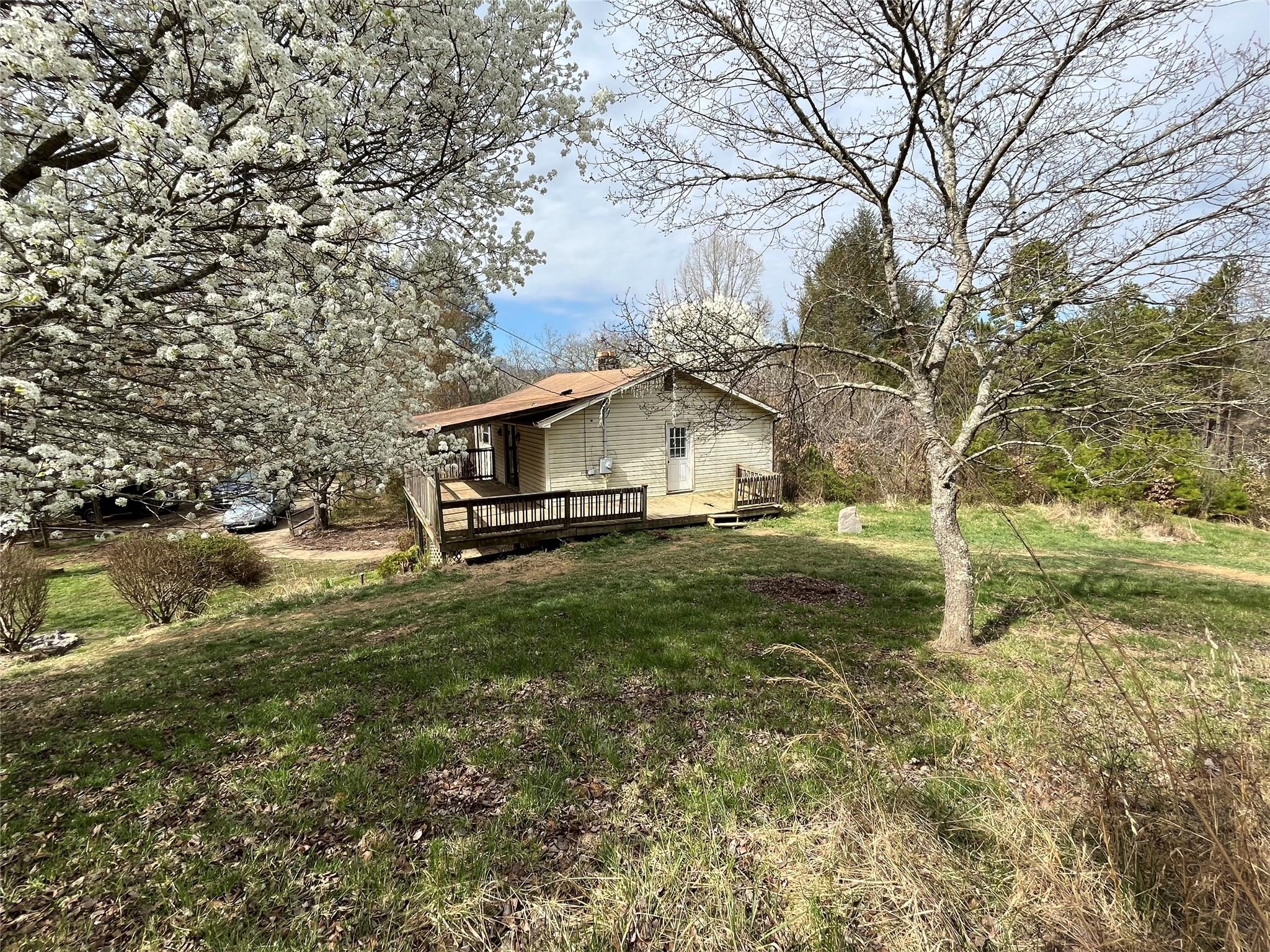 40 Smith Valley Road Alexander, NC 28701 - Photo 5 of 44 Gallery Image 5