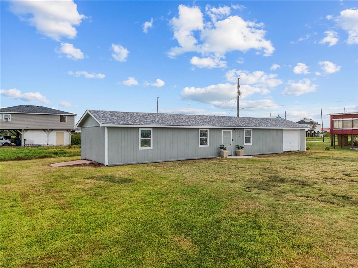 515 Thunder Road Surfside Beach, TX 77541 - Photo 1 of 31 Charming Thunder Rd home featuring a convenient garage, perfect for modern living.