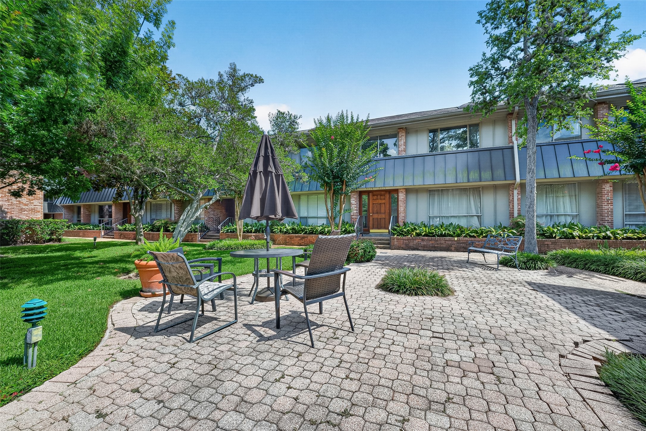 6466 Bayou Glen Road, Unit 6466 Houston, TX 77057 - Photo 33 of 34