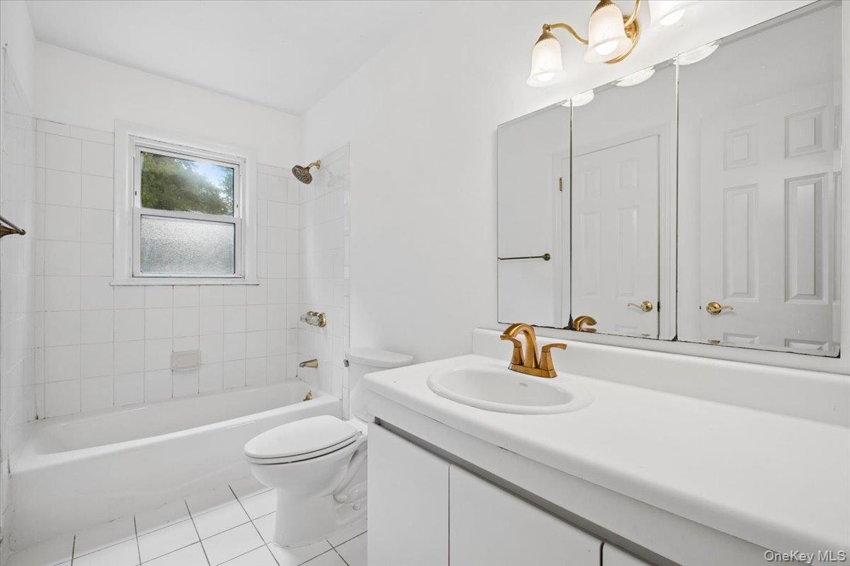 21 Primrose Road Scarsdale, NY 10583 - Photo 12 of 20 Gallery Image 12