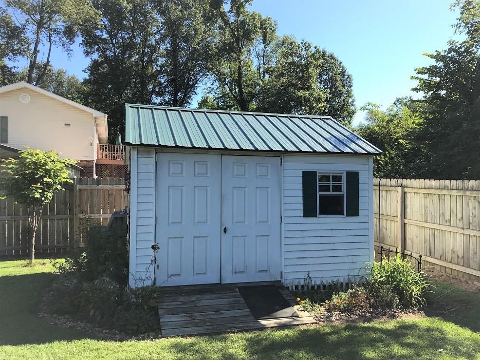 1820 Ridgeway Avenue Vincennes, IN 47591 - Photo 23 of 27 Gallery Image 23