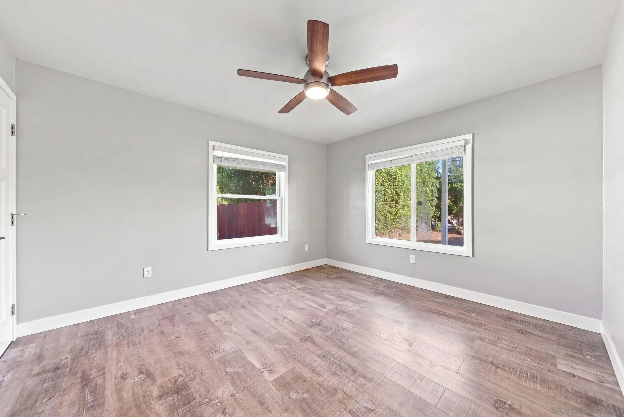 8661 Valencia Street Spring Valley, CA 91977 - Photo 12 of 37 Gallery Image 12