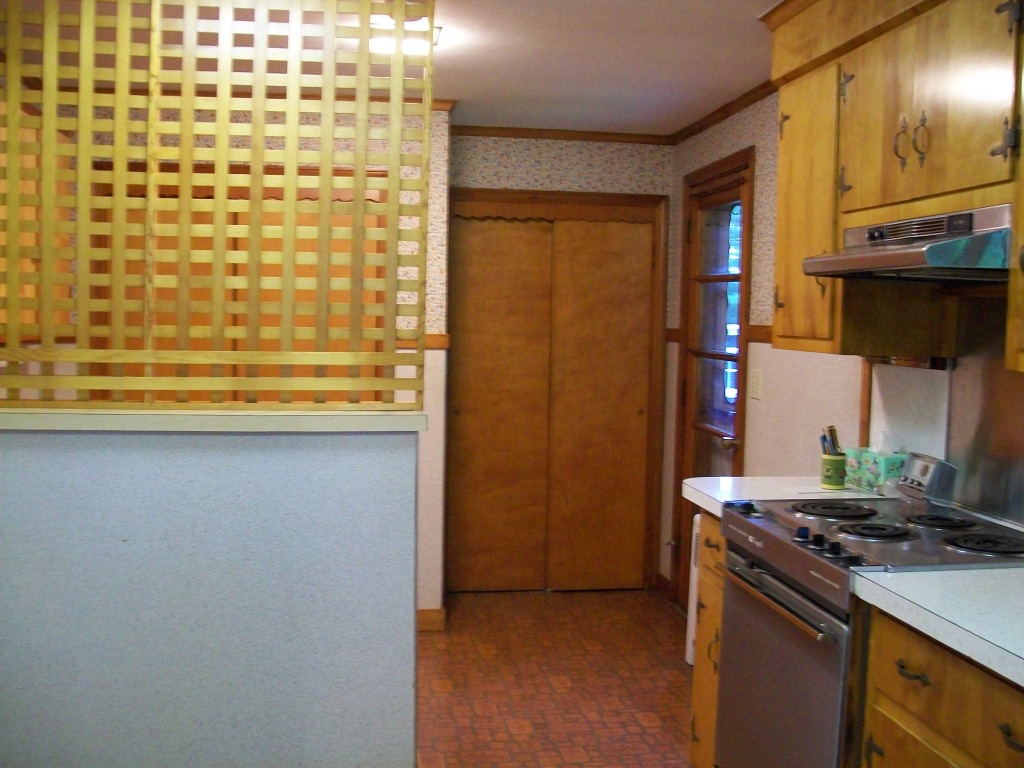 34 Albany Road West Stockbridge, MA 01266 - Photo 14 of 34 a kitchen with a stove and a refrigerator