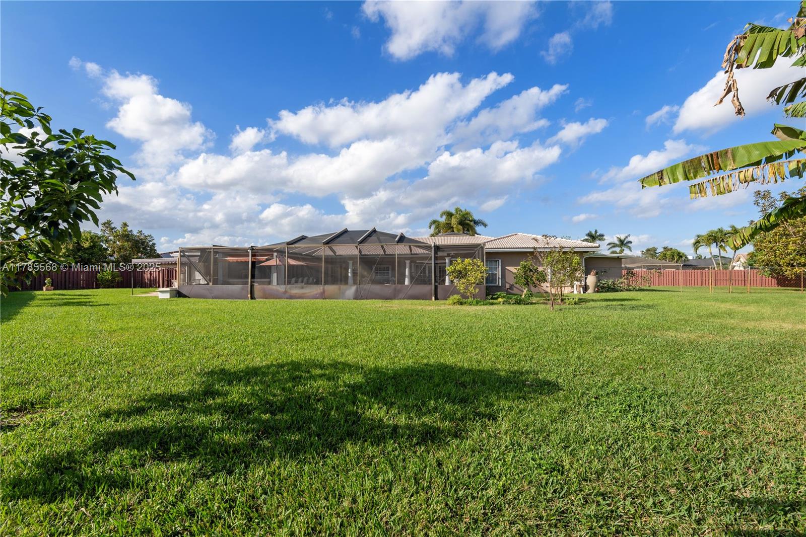 16634 Golfview Drive Weston, FL 33326 - Photo 25 of 29 a view of a volley ball court