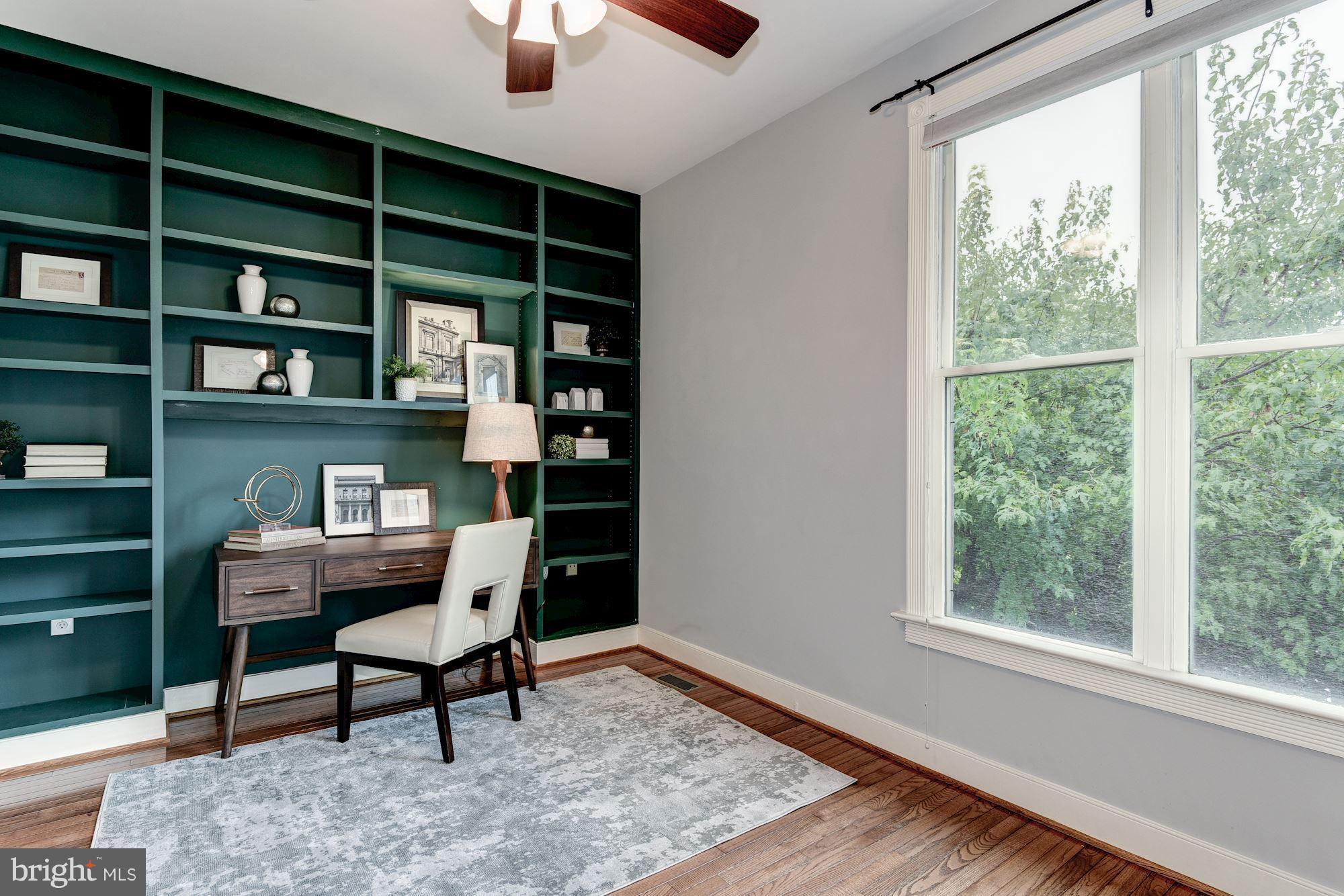 625 Ellen Wilson Place Southeast Washington, DC 20003 - Photo 11 of 26 a workspace with furniture and a window