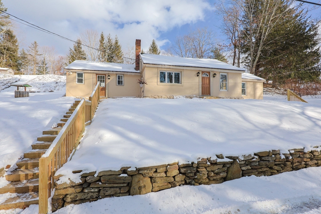6 Hastings Road Spencer, MA 01562 - Photo 3 of 39 Gallery Image 3