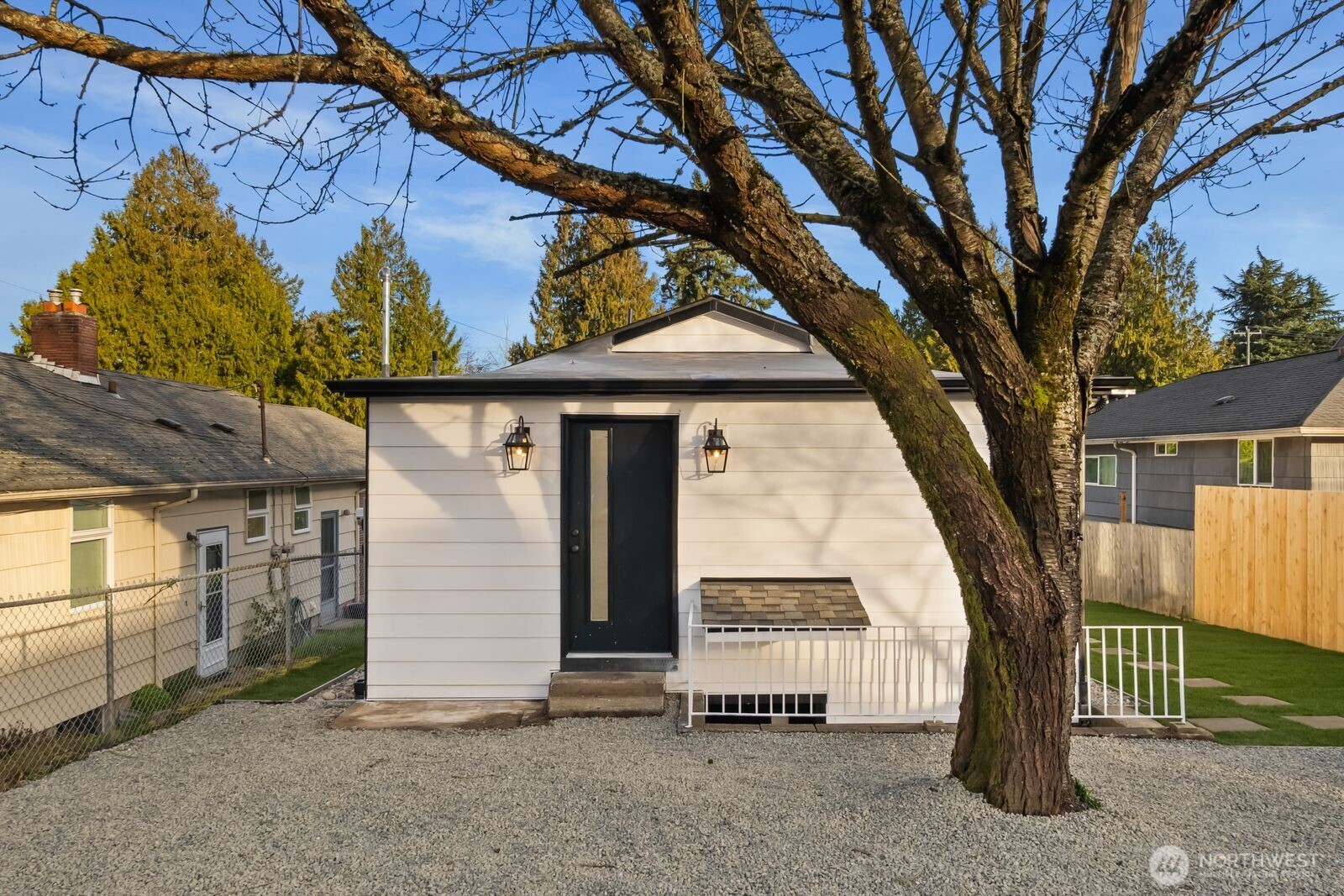 5945 Fauntleroy Way Southwest Seattle, WA 98136 - Photo 3 of 25