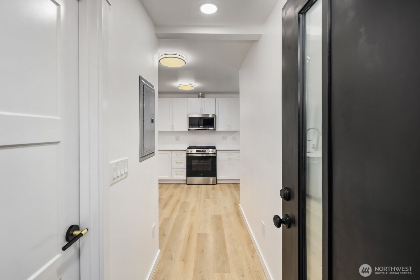 5945 Fauntleroy Way Southwest Seattle, WA 98136 - Photo 4 of 25