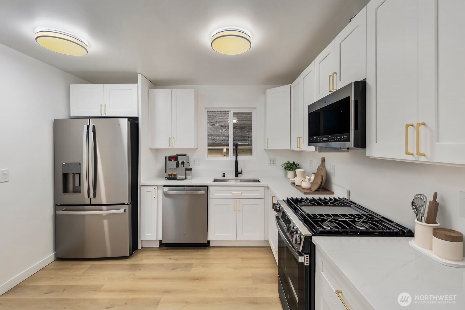 5945 Fauntleroy Way Southwest Seattle, WA 98136 - Photo 5 of 25